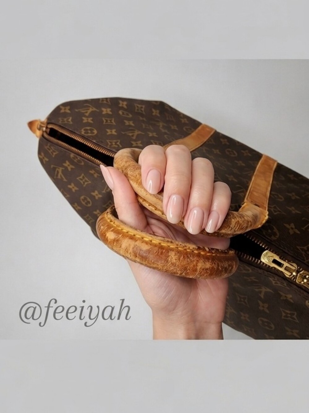 Vintage Louis Vuitton Keepall - Picture 2 of 3